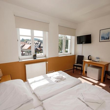 Rozmberk Inn โรเช็มเบิร์ก นาด วัลตาวูว์ ภายนอก รูปภาพ