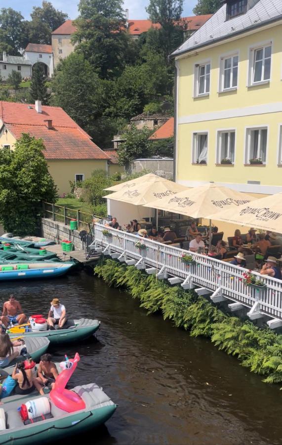 Rozmberk Inn โรเช็มเบิร์ก นาด วัลตาวูว์ ภายนอก รูปภาพ