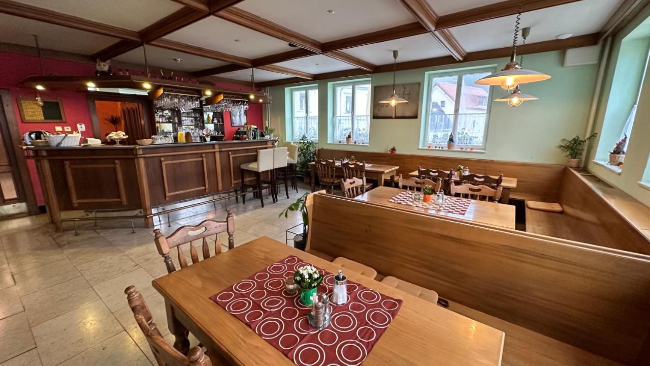 Rozmberk Inn โรเช็มเบิร์ก นาด วัลตาวูว์ ภายนอก รูปภาพ