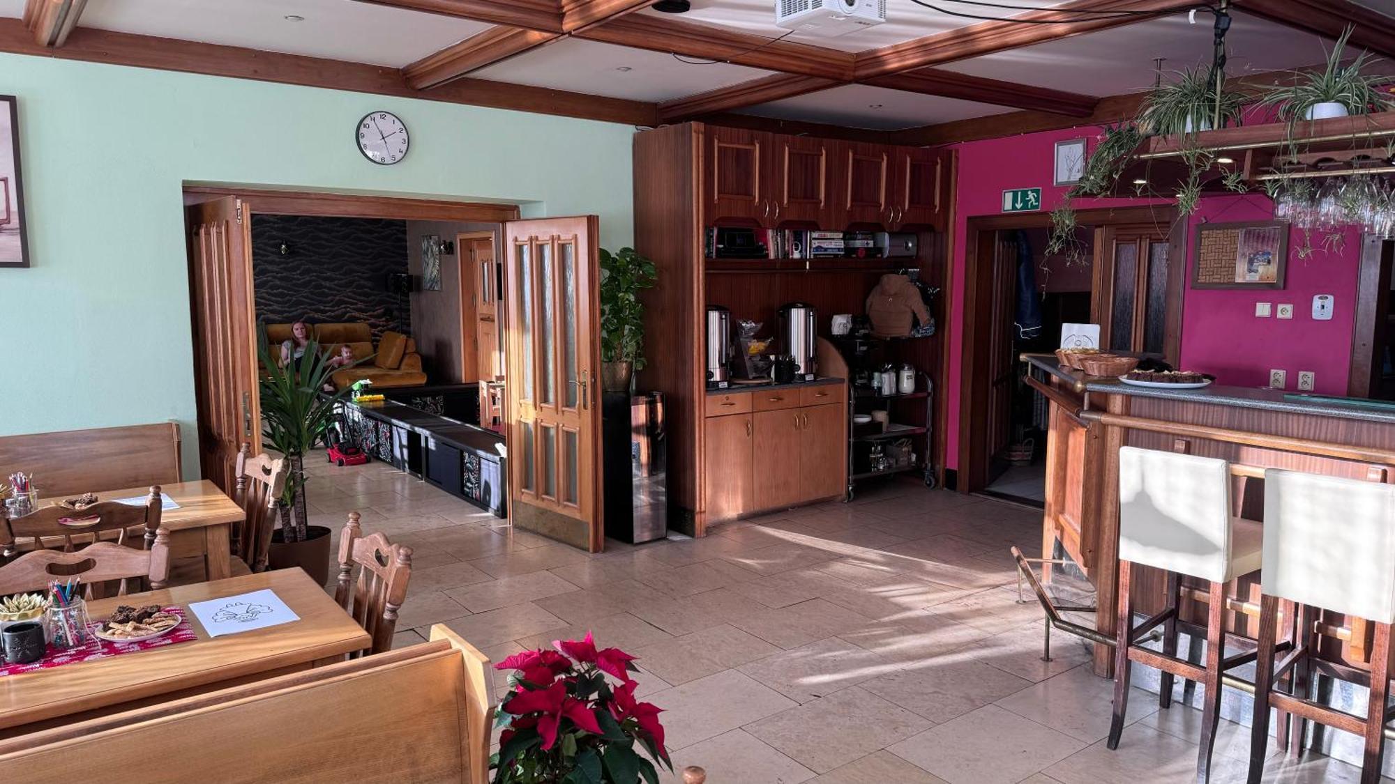 Rozmberk Inn โรเช็มเบิร์ก นาด วัลตาวูว์ ภายนอก รูปภาพ