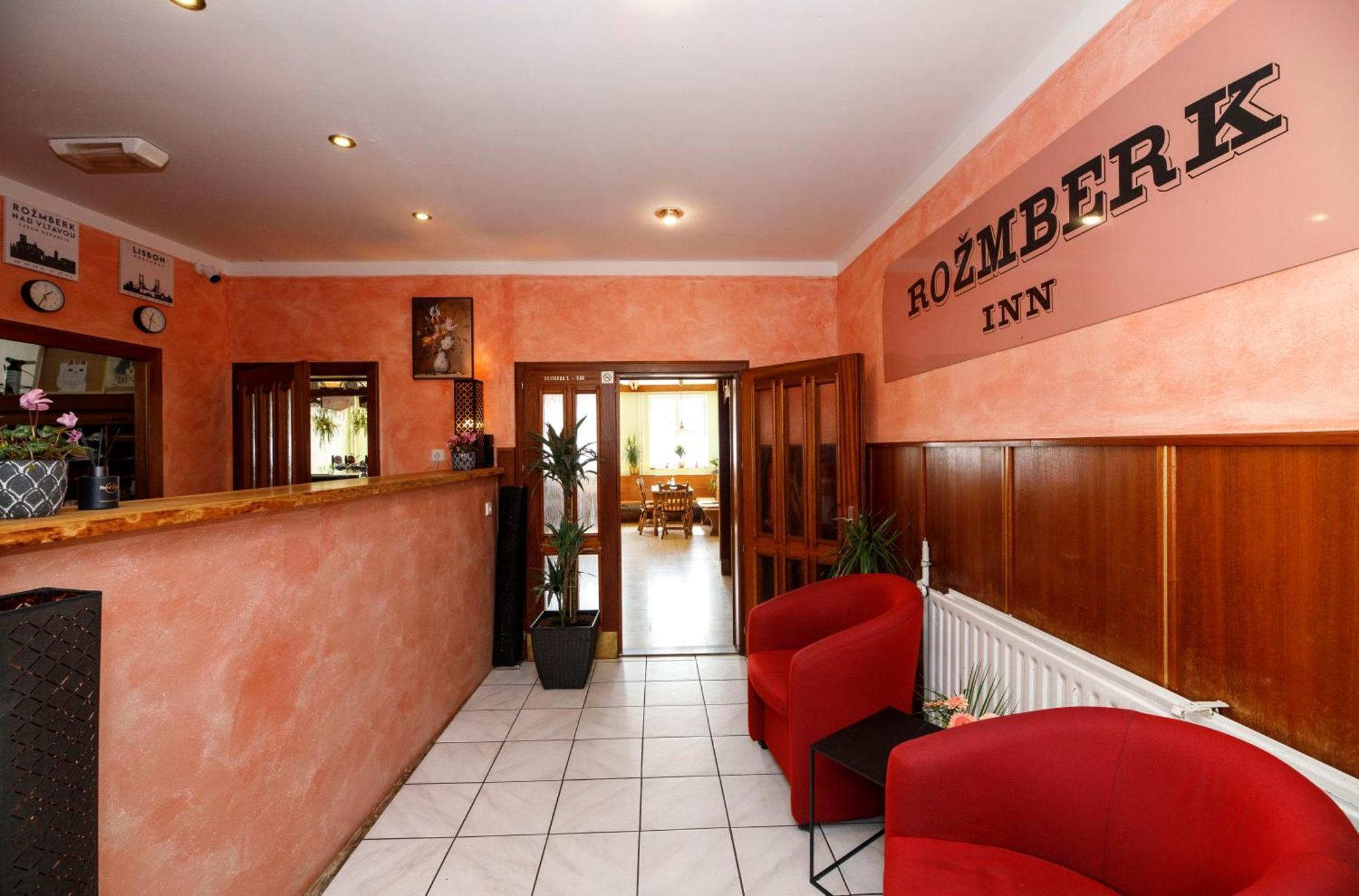 Rozmberk Inn โรเช็มเบิร์ก นาด วัลตาวูว์ ภายนอก รูปภาพ